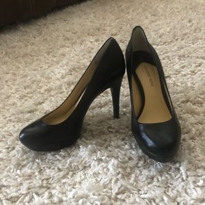 Gianni Bini platform pumps.